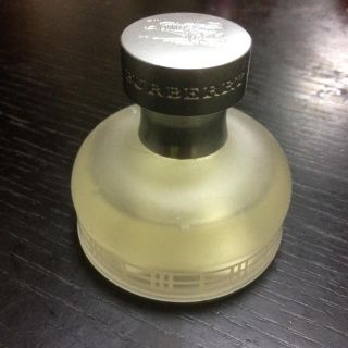 バーバリー(BURBERRY)のバーバリーウィークエンド☆30ml(香水(女性用))