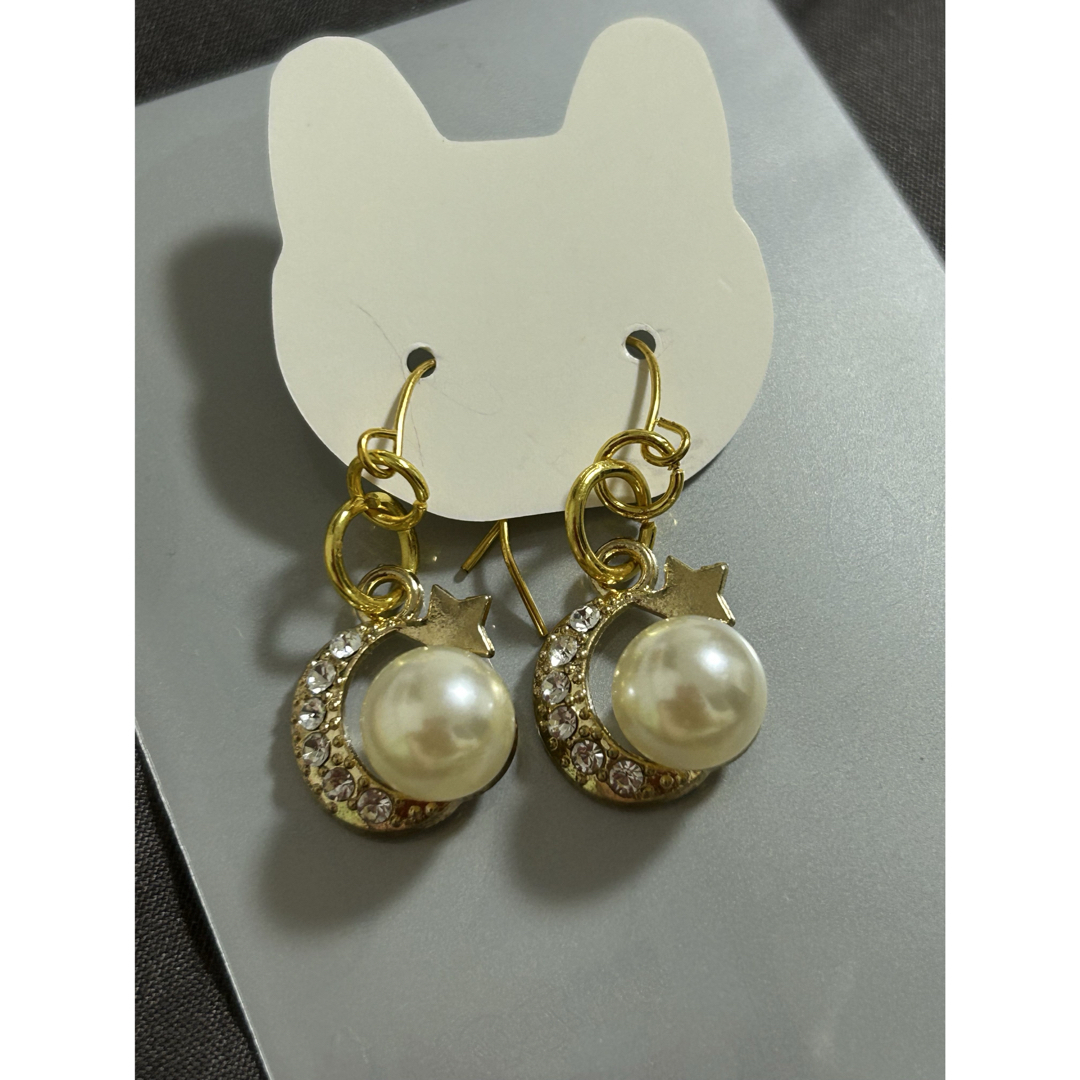 月と星のパールピアス レディースのアクセサリー(ピアス)の商品写真