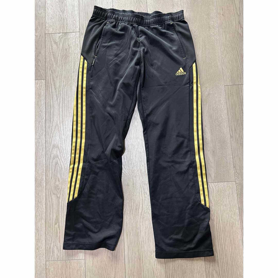 数量は多 adidas - adidas アディダス ジャージ 黒×金 上下セット Mサイズ アディダス
