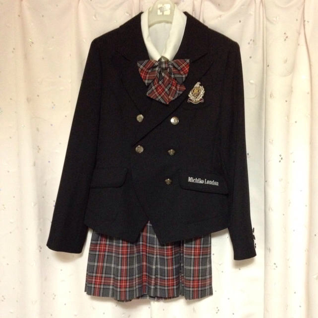MICHIKO LONDON(ミチコロンドン)の子供用スーツ 4点セット♡ みくりん様専用 レディースのフォーマル/ドレス(スーツ)の商品写真