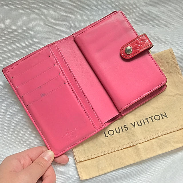 LOUIS VUITTON(ルイヴィトン)のルイヴィトン★二つ折り財布★モノグラムヴェルニポルトモネビエヴィエノワ レディースのファッション小物(財布)の商品写真