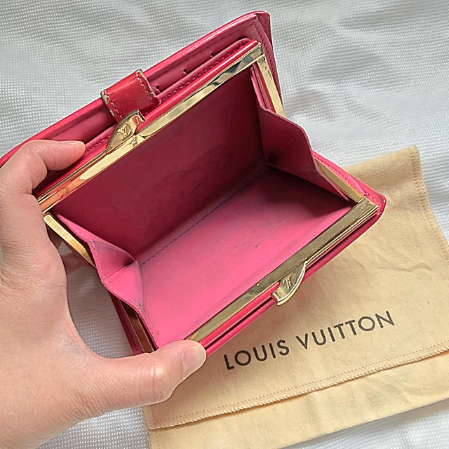 LOUIS VUITTON(ルイヴィトン)のルイヴィトン★二つ折り財布★モノグラムヴェルニポルトモネビエヴィエノワ レディースのファッション小物(財布)の商品写真