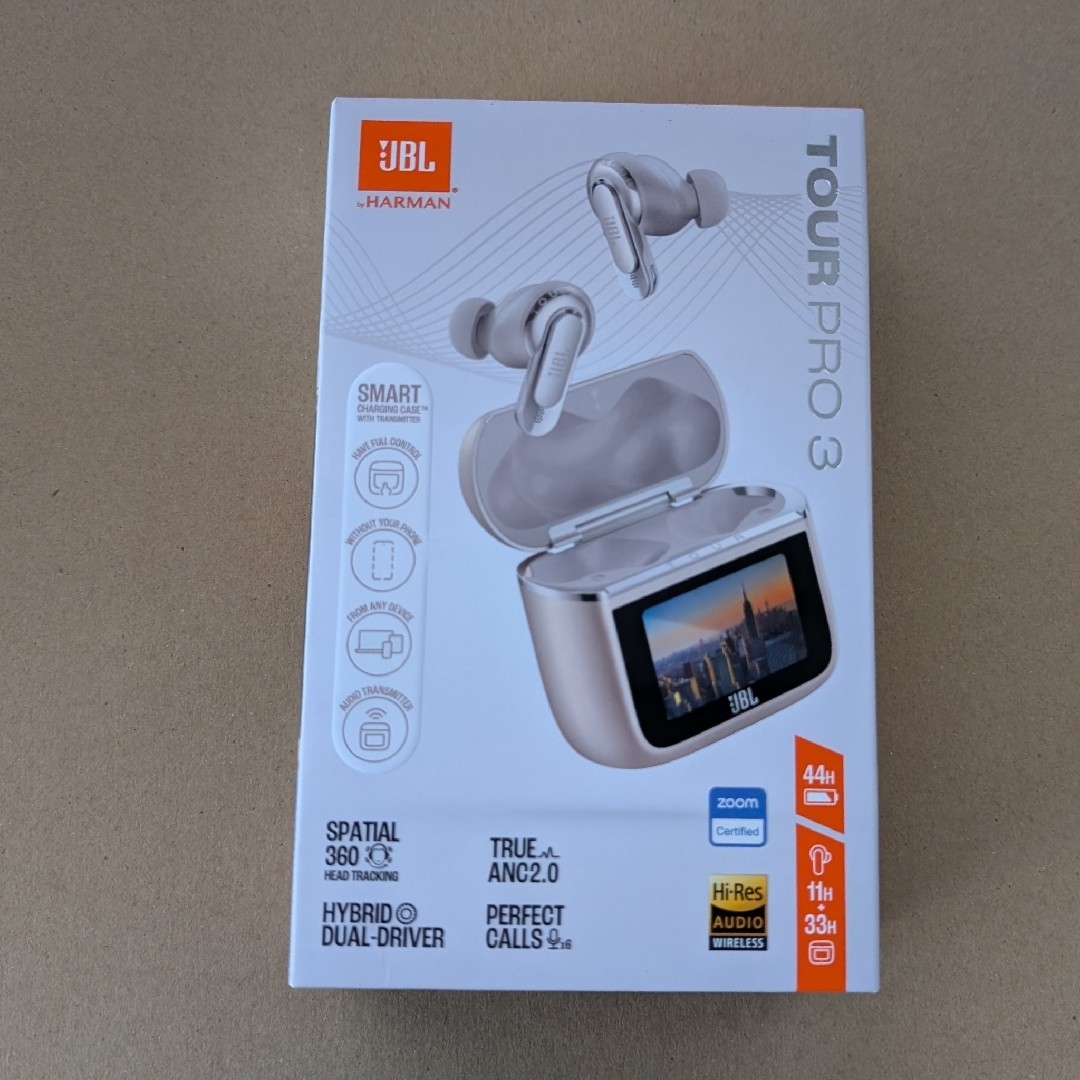 新品未開封 JBL Tour Pro 3 ラテ スマホ/家電/カメラのオーディオ機器(ヘッドフォン/イヤフォン)の商品写真
