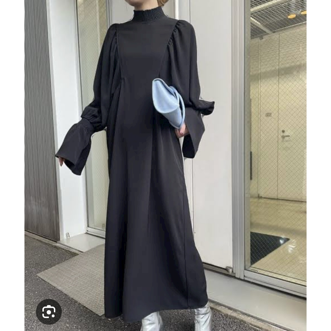 Ameri VINTAGE(アメリヴィンテージ)の完売 アメリヴィンテージ 人気 UPPER VOLUME OVER DRESS レディースのワンピース(ロングワンピース/マキシワンピース)の商品写真