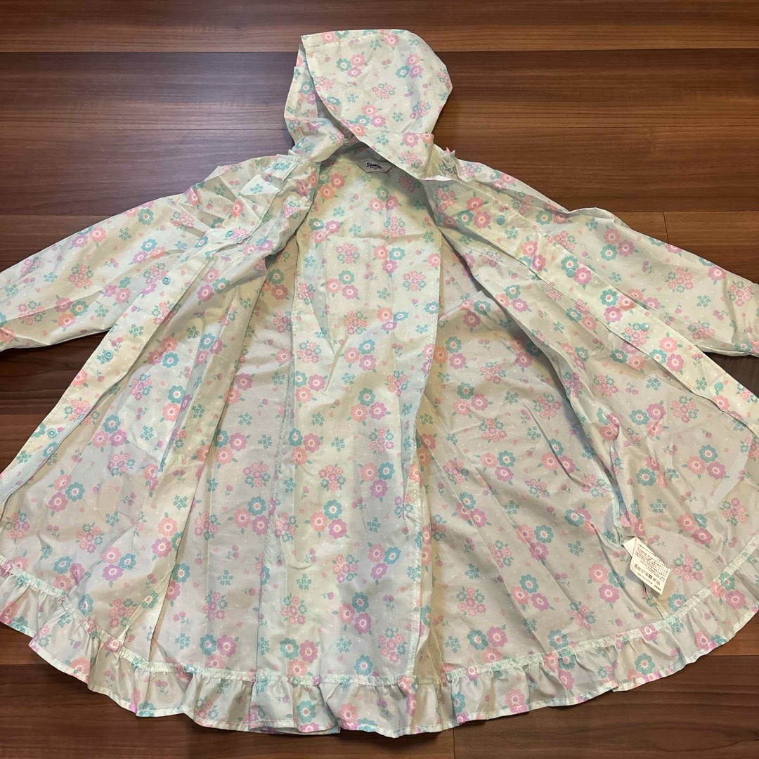サンリオ(サンリオ)のSanrio✴︎レインコート✴︎130㎝ キッズ/ベビー/マタニティのこども用ファッション小物(レインコート)の商品写真