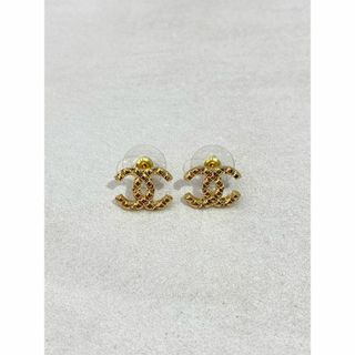 シャネル(CHANEL)の美品正規 24SS CHANEL キルティング カット ピアス ココ 430P▲(ピアス)