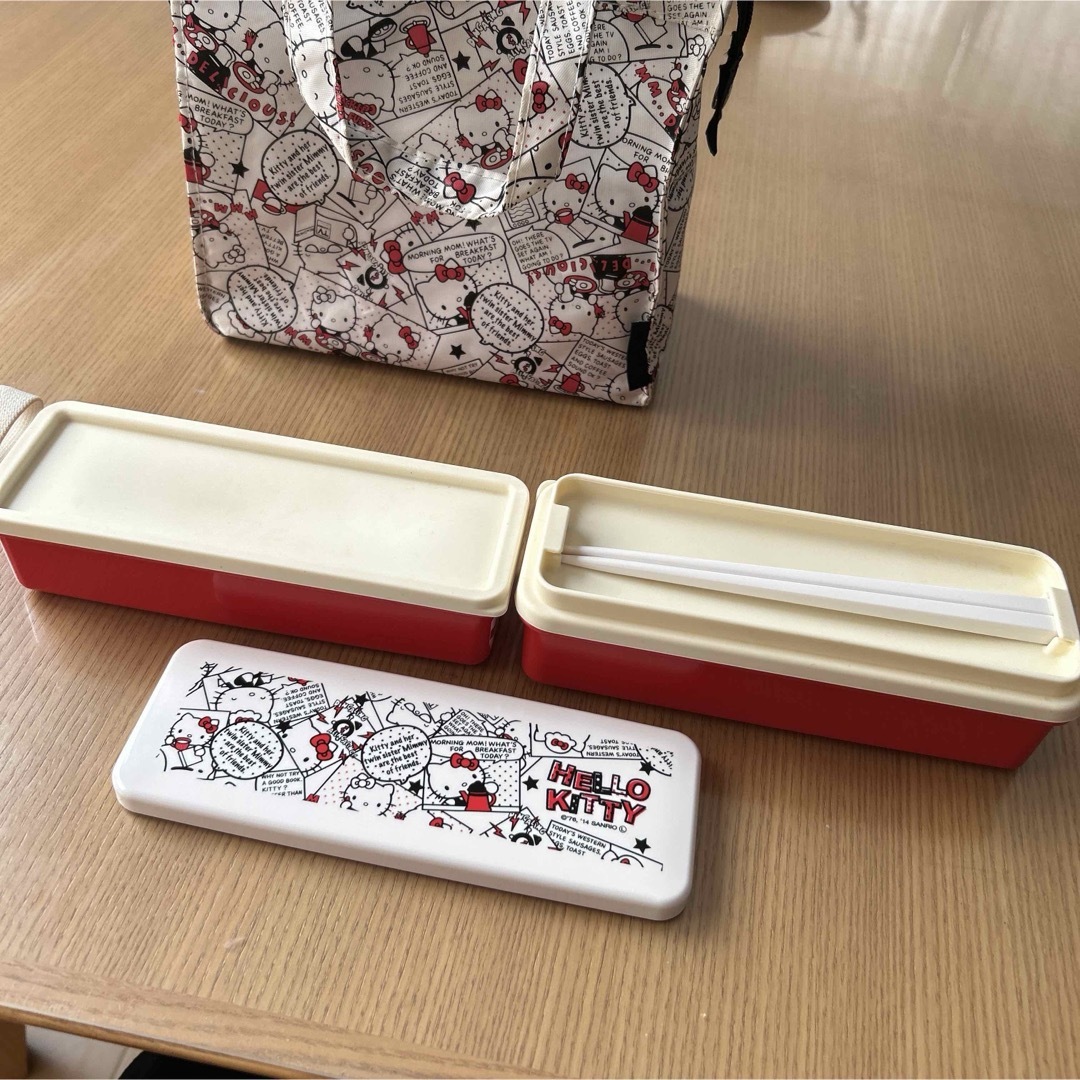 ハローキティ(ハローキティ)のキティちゃん　お弁当箱、袋セット インテリア/住まい/日用品のキッチン/食器(弁当用品)の商品写真