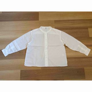 ユニクロ(UNIQLO)のUNIQLO・ユニクロ・ホワイト ノーカラー長袖シャツ L(シャツ/ブラウス(長袖/七分))