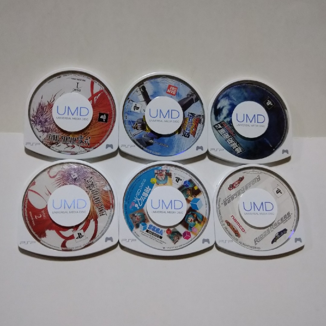 PlayStation Portable(プレイステーションポータブル)の☆FF 零式+ガンダムVS+初音ミク 2nd+地球防衛軍2+リッジレーサーズ☆ エンタメ/ホビーのゲームソフト/ゲーム機本体(携帯用ゲームソフト)の商品写真