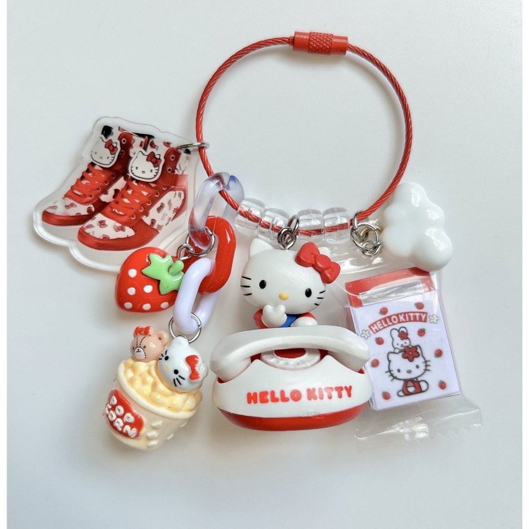 ハローキティ(ハローキティ)のキティ♡じゃらじゃらキーホルダー エンタメ/ホビーのおもちゃ/ぬいぐるみ(キャラクターグッズ)の商品写真