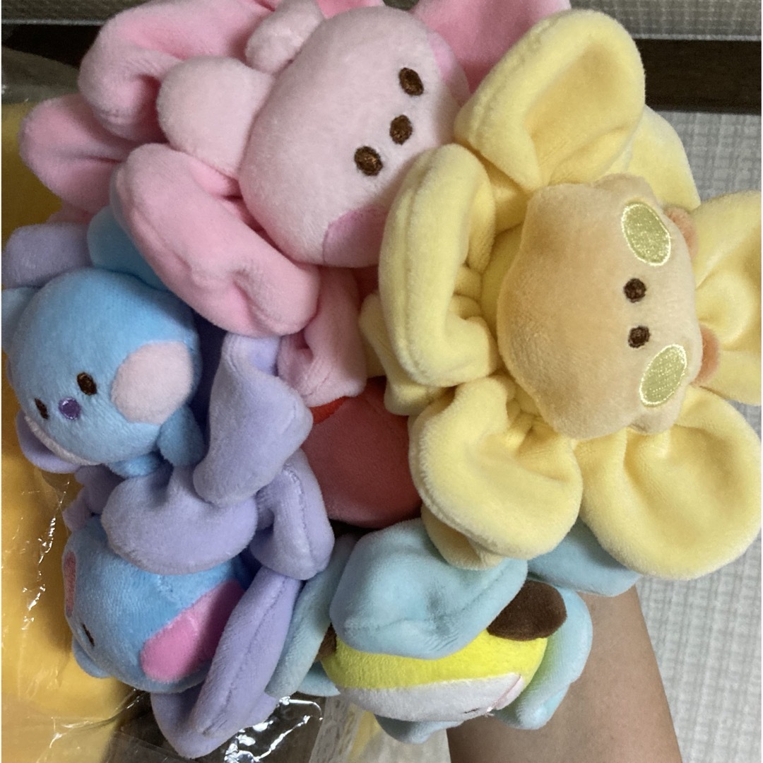 BT21(ビーティーイシビル)のBTS BT21 7セット フラワー エンタメ/ホビーのCD(K-POP/アジア)の商品写真