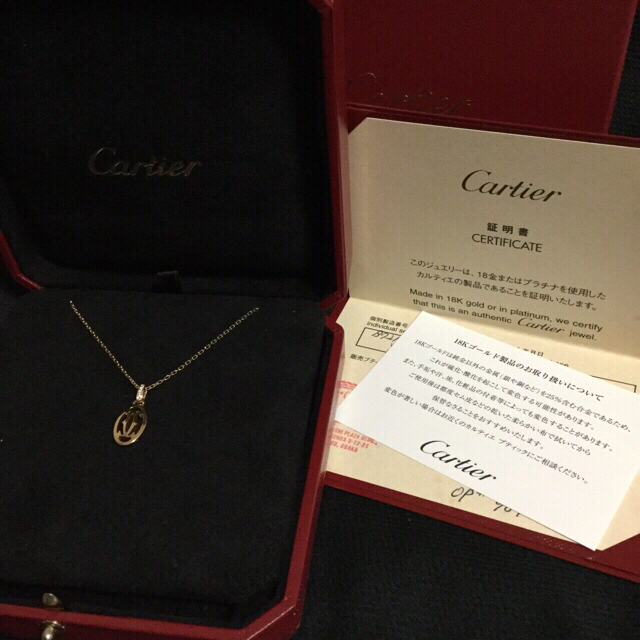 Cartier(カルティエ)のまぁちゃん様専用 カルティエネックレス 2C ロゴドゥーブル ダイヤ レディースのアクセサリー(ネックレス)の商品写真