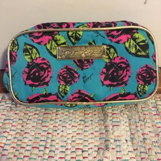 ベッツィジョンソン(BETSEY JOHNSON)のBETSEY JOHNSON ポーチ(ポーチ)