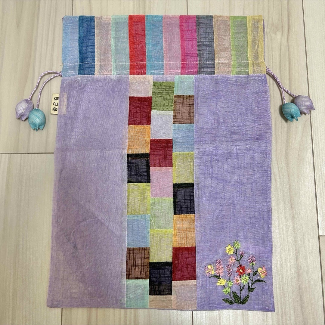 韓国 刺繍巾着 インテリア/住まい/日用品のインテリア小物(小物入れ)の商品写真