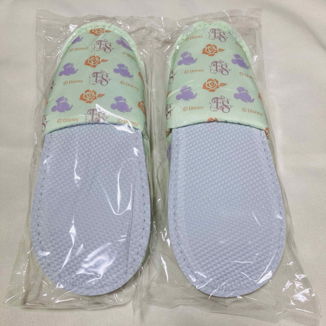 Disney(ディズニー)の新品 子供用使い捨てスリッパ ディズニー ファンタジースプリングスホテル インテリア/住まい/日用品のインテリア小物(スリッパ/ルームシューズ)の商品写真