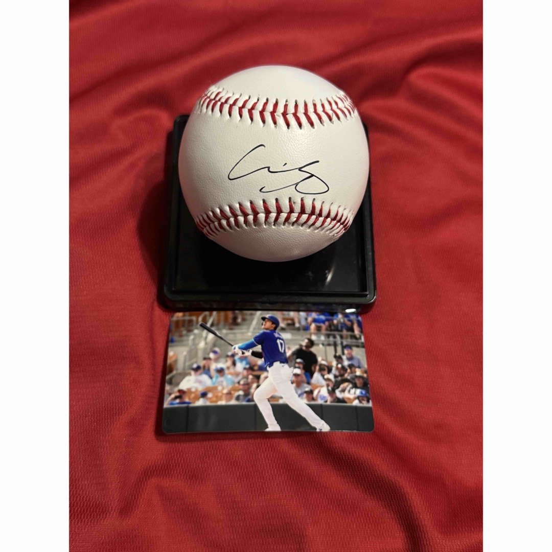 格安!MLB 大谷翔平 直筆サインボール ロサンゼルスドジャース スポーツ/アウトドアの野球(記念品/関連グッズ)の商品写真