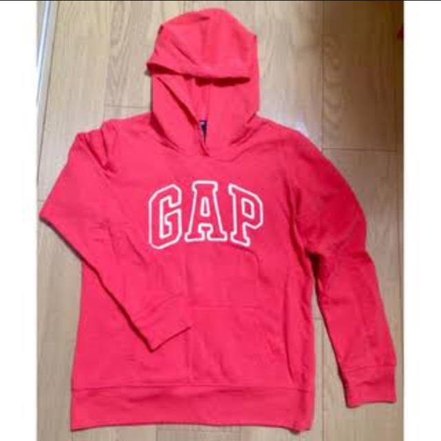 GAP(ギャップ)のGAP パーカー サーモンピンク レディースのトップス(パーカー)の商品写真