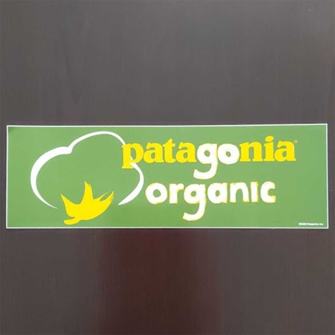 patagonia(パタゴニア)の(縦9.5cm横29.3cm)patagonia パタゴニア 公式 廃盤ステッカ スポーツ/アウトドアのスポーツ/アウトドア その他(その他)の商品写真