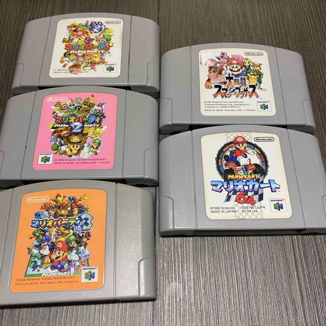 匿名配送 送料無料 マリオパーティ マリオカート 大乱闘スマッシュブラザーズ エンタメ/ホビーのゲームソフト/ゲーム機本体(家庭用ゲームソフト)の商品写真