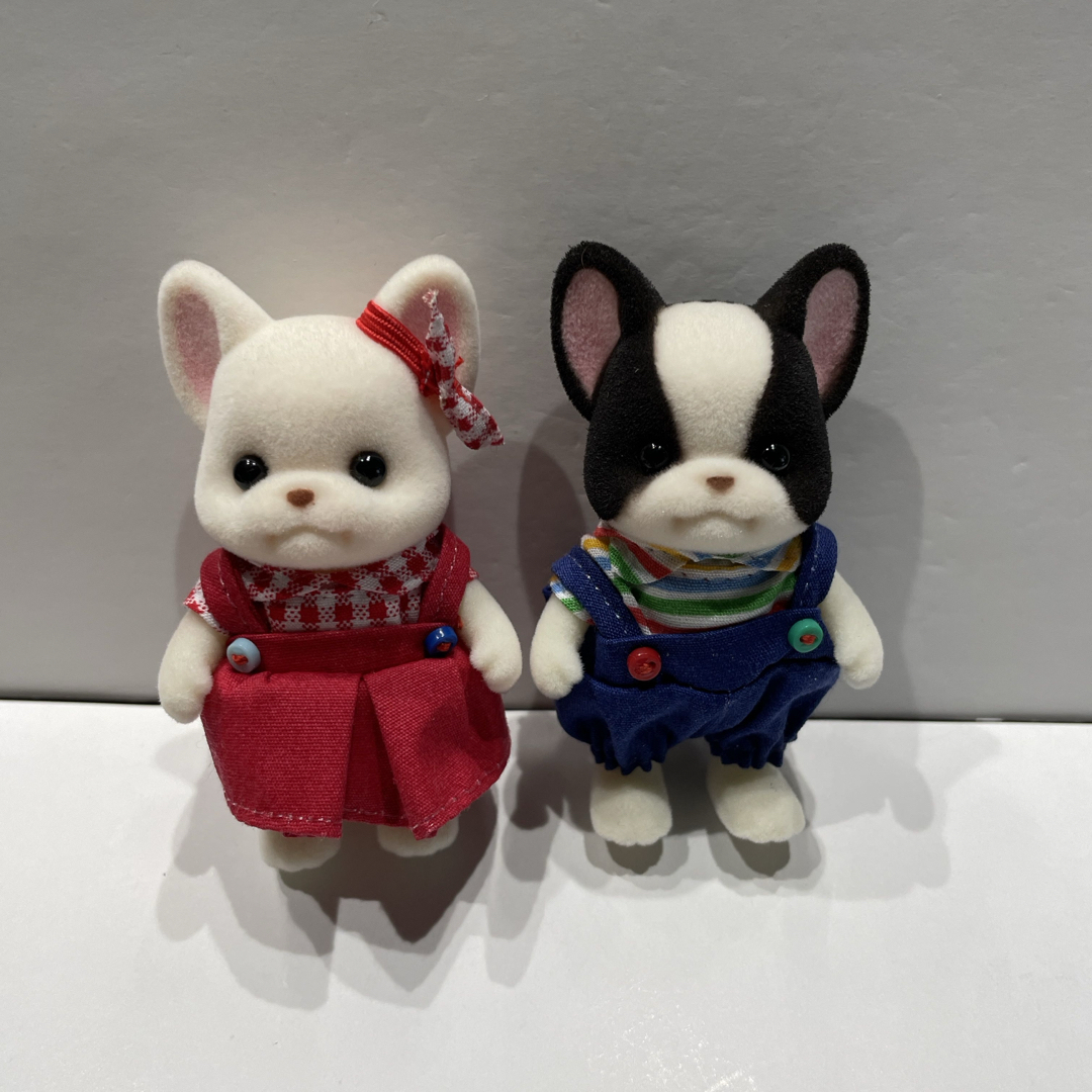 シルバニアファミリー(シルバニアファミリー)のシルバニアファミリー フレンチブルドッグ 男の子 女の子 キッズ/ベビー/マタニティのおもちゃ(ぬいぐるみ/人形)の商品写真