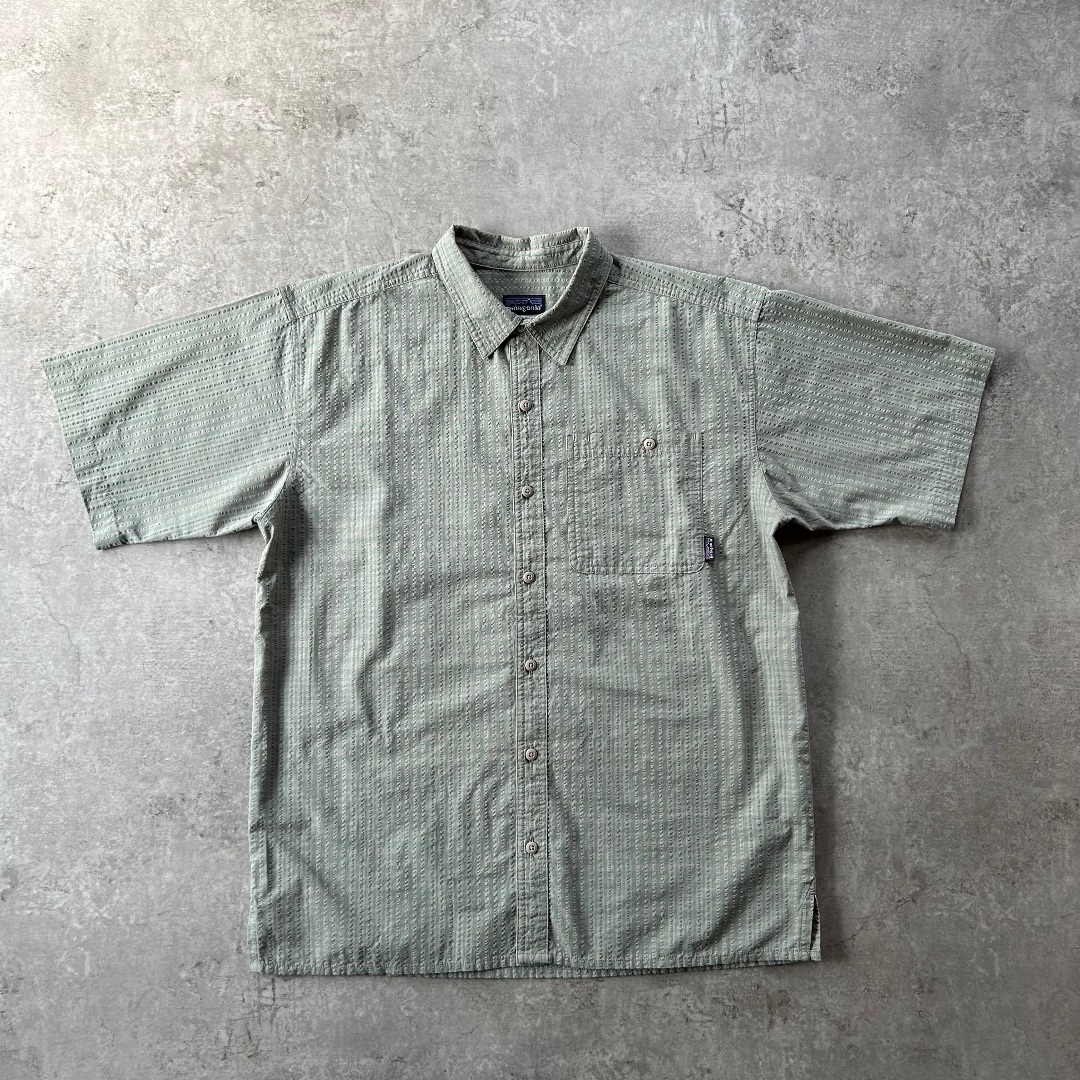 Patagonia (パタゴニア) オーガニックコットン 総柄 ボタン留め