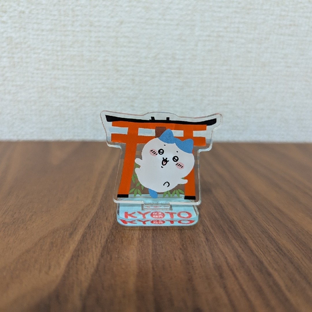 【もぐもぐ本舗伏見店限定】トレーディングアクリルスタンド(ハチワレ) エンタメ/ホビーのおもちゃ/ぬいぐるみ(キャラクターグッズ)の商品写真