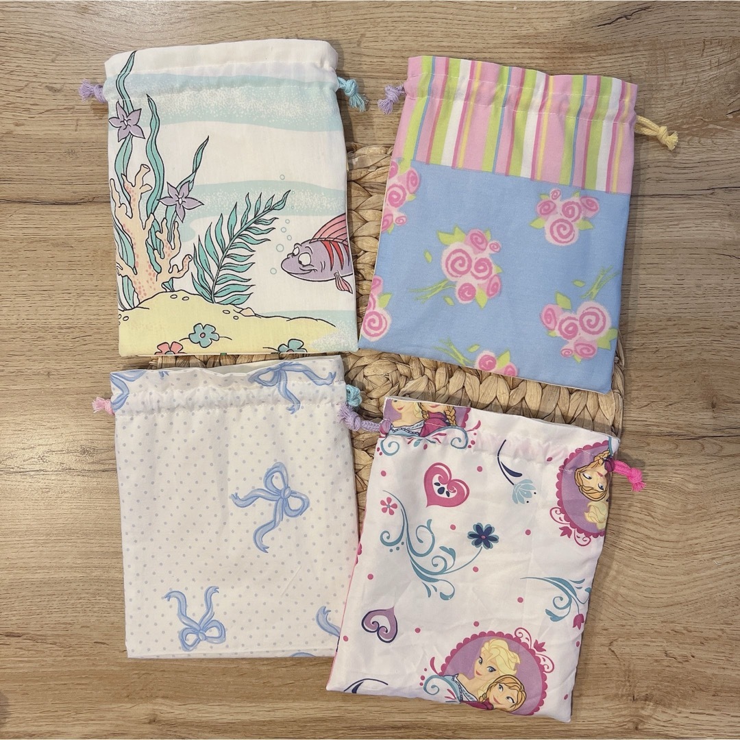 コップ袋　ビンテージシーツ　プリンセス ハンドメイドのキッズ/ベビー(外出用品)の商品写真