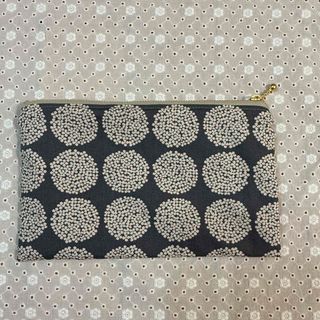 北欧あじさい柄のフラットポーチ　通帳ケース　ハンドメイド(ポーチ)