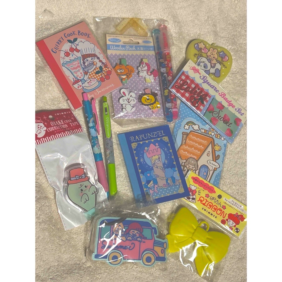 SWIMMER(スイマー)のSwimmer スイマー 文房具 ミラー まとめうり メモ帳 クリップ 缶バッジ インテリア/住まい/日用品の文房具(ノート/メモ帳/ふせん)の商品写真