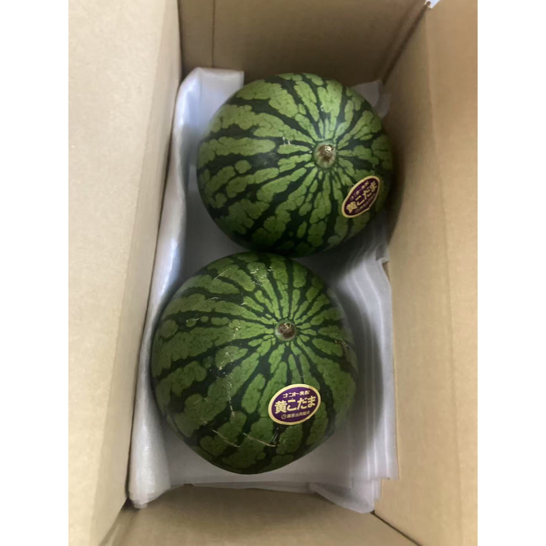 161.数量限定希少黄肉小玉西瓜スイカ2玉入り箱込み2.8-3Kg前後 食品/飲料/酒の食品(フルーツ)の商品写真
