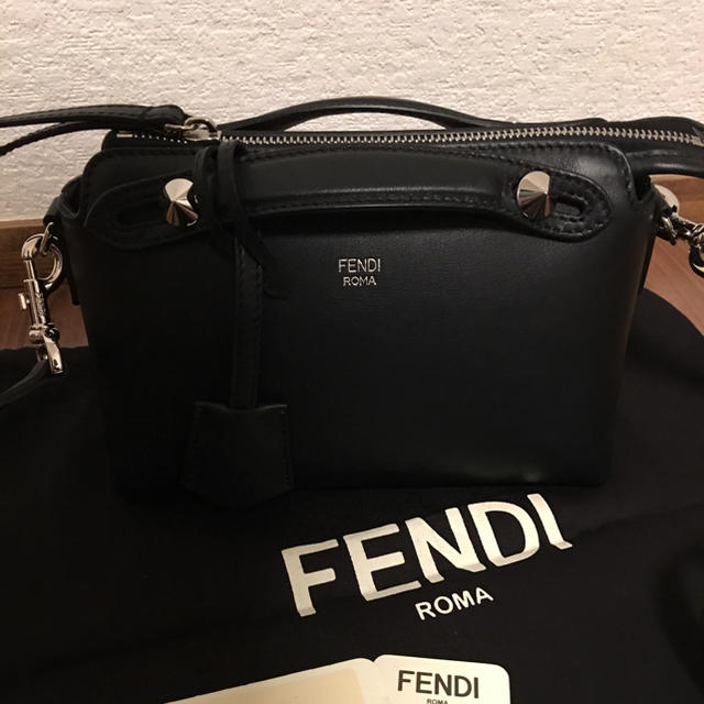 FENDI(フェンディ)のki♡様 ご専用【試着のみ】フェンディ バイザウェイ ミニ レディースのバッグ(ショルダーバッグ)の商品写真