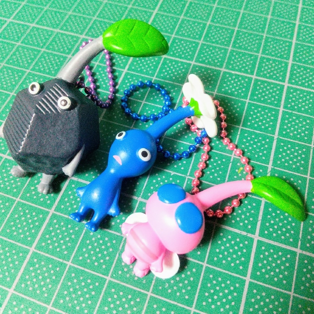 任天堂(ニンテンドウ)の【新品】ピクミン マスコット&フルーツグミ 3種セット ① エンタメ/ホビーのフィギュア(ゲームキャラクター)の商品写真