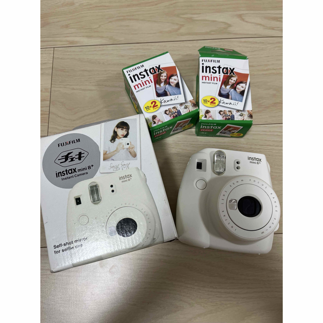 富士フイルム(フジフイルム)の富士フイルム チェキ フィルム付き スマホ/家電/カメラのカメラ(フィルムカメラ)の商品写真
