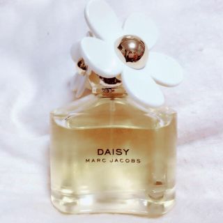 マークバイマークジェイコブス(MARC BY MARC JACOBS)のMARC JACOBS♡DAISY(香水(女性用))