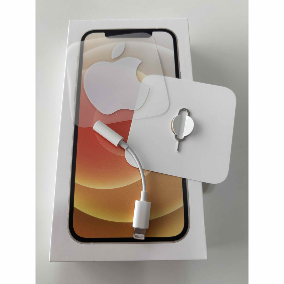 iPhone(アイフォーン)のiPhone ライトニングイヤホンジャックアダプタ 純正 スマホ/家電/カメラのスマホアクセサリー(ストラップ/イヤホンジャック)の商品写真
