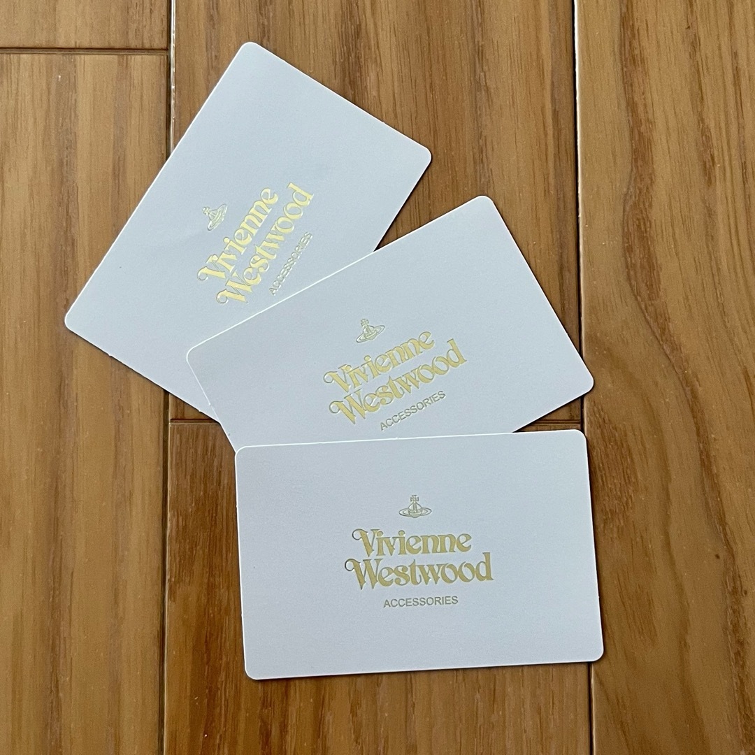 Vivienne Westwood(ヴィヴィアンウエストウッド)のviviennewestwood 紙カード 3枚 インテリア/住まい/日用品のオフィス用品(ラッピング/包装)の商品写真