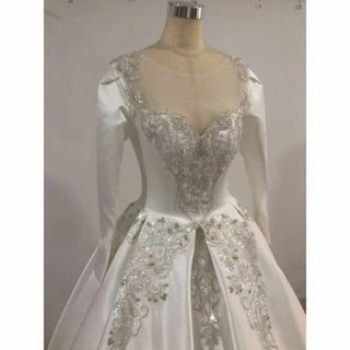 送料無料！ウェディングドレス ロングスリーブ 韓国風ドレス 編み上げ 結婚式(ウェディングドレス)