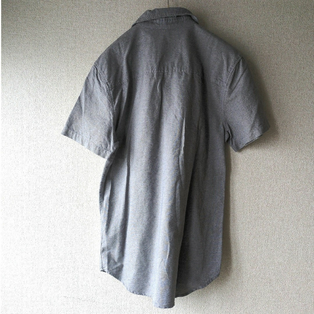 H&M(エイチアンドエム)のDIVIDCD コットン　半袖　シャツ メンズのトップス(シャツ)の商品写真