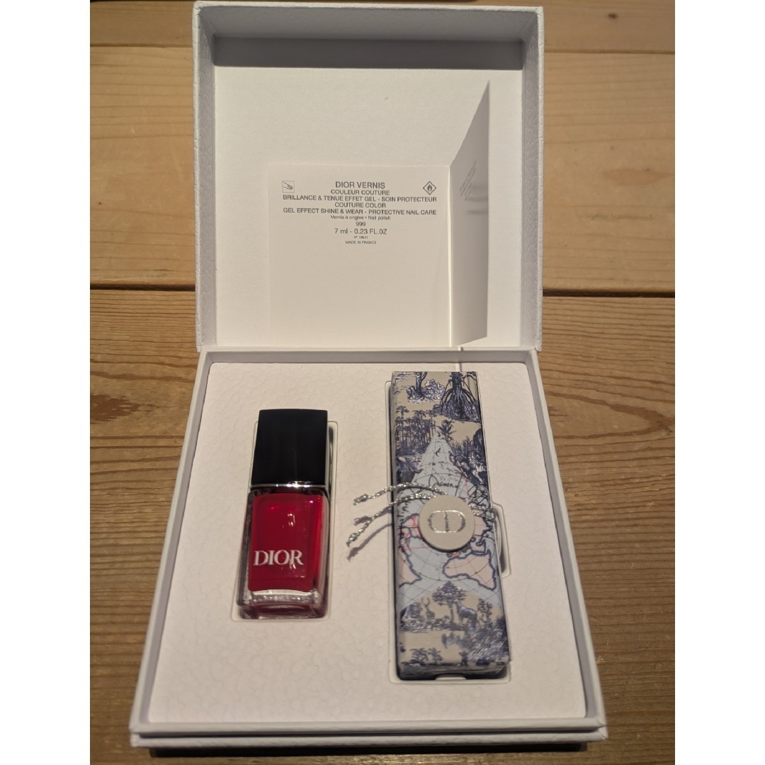 Dior(ディオール)の新品未使用★ディオールDiorネイル・リップ★ノベルティ セット★送料込 エンタメ/ホビーのコレクション(ノベルティグッズ)の商品写真