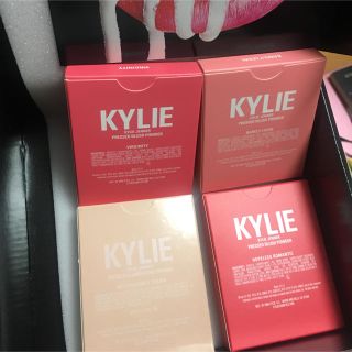 カイリーコスメティックス(Kylie Cosmetics)のEmmy様専用 カイリー チークとハイライト(チーク)