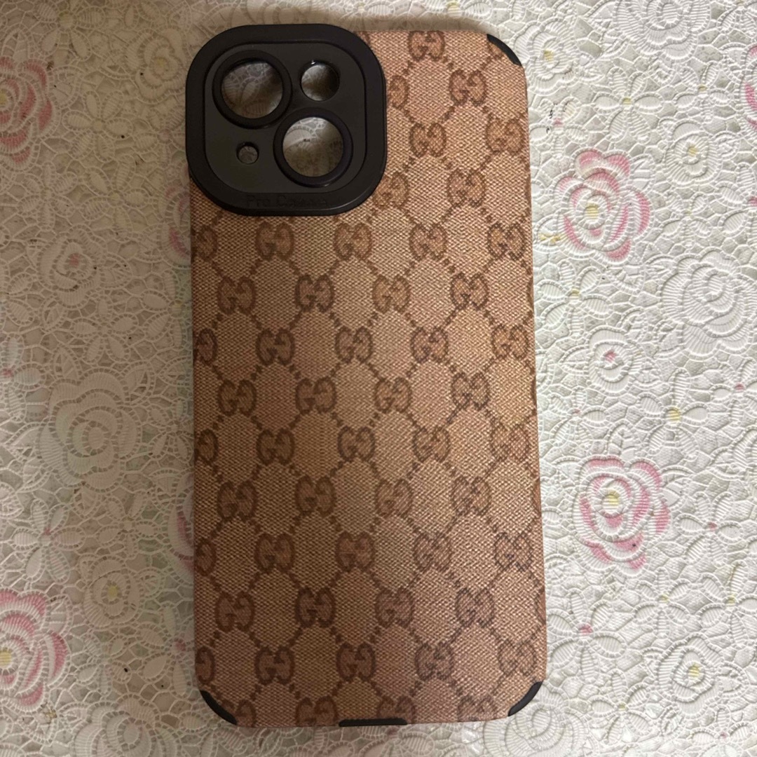 Gucci iPhone15ケース ロゴ(他機種あり) スマホ/家電/カメラのスマホアクセサリー(iPhoneケース)の商品写真