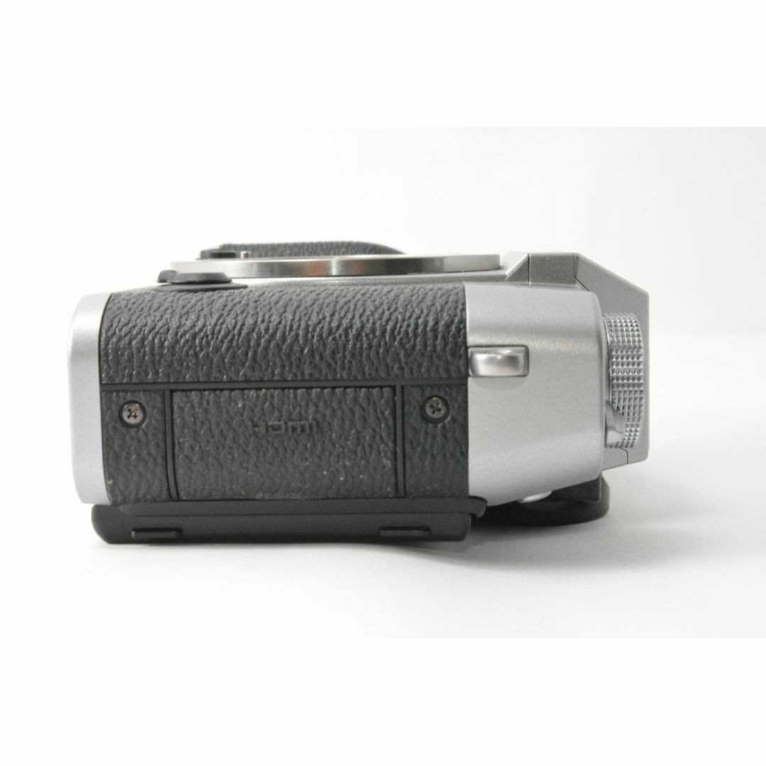 ショット数3800枚☆美品☆フジフィルム FUJIFILM X-T20 ボディ