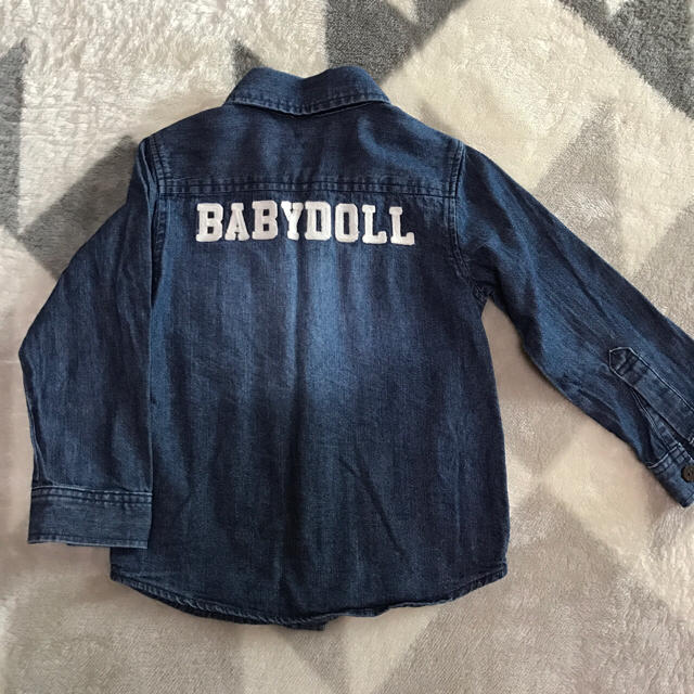 BABYDOLL(ベビードール)のBABYDOLL デニムシャツ 100 キッズ/ベビー/マタニティのキッズ服男の子用(90cm~)(Tシャツ/カットソー)の商品写真