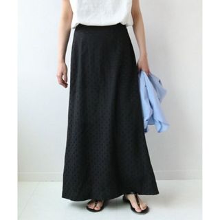 WEB限定追加3》コットンボイルタック刺繍ロングスカート