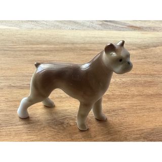 【新品】ボクサー犬(置物)