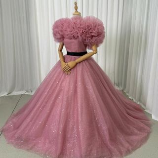 送料無料！フラワーオフショルダーのみ くすみピンク ふわふわ 結婚式 花嫁(ウェディングドレス)