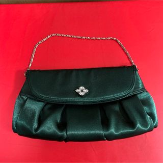 アクセサライズ(Accessorize)のビジュー付きダークグリーンクラッチバッグ(クラッチバッグ)