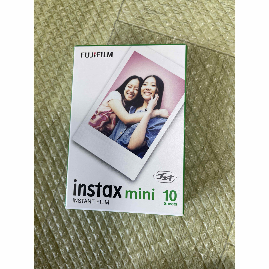 新品 チェキフィルム 10枚 instax mini スマホ/家電/カメラのカメラ(その他)の商品写真