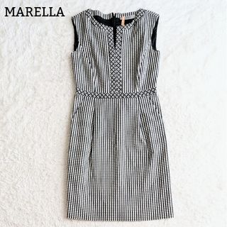 美品◎マレーラ 膝下丈ノースリーブワンピース 総柄 チェック キーネック L 黒(ひざ丈ワンピース)