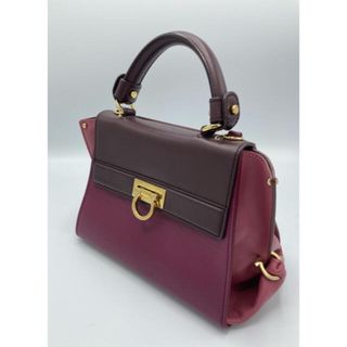 サルヴァトーレフェラガモ(Salvatore Ferragamo)の正規品 Salvatore Ferragamo❤︎ハンドバッグ ショルダーバッグ(ハンドバッグ)